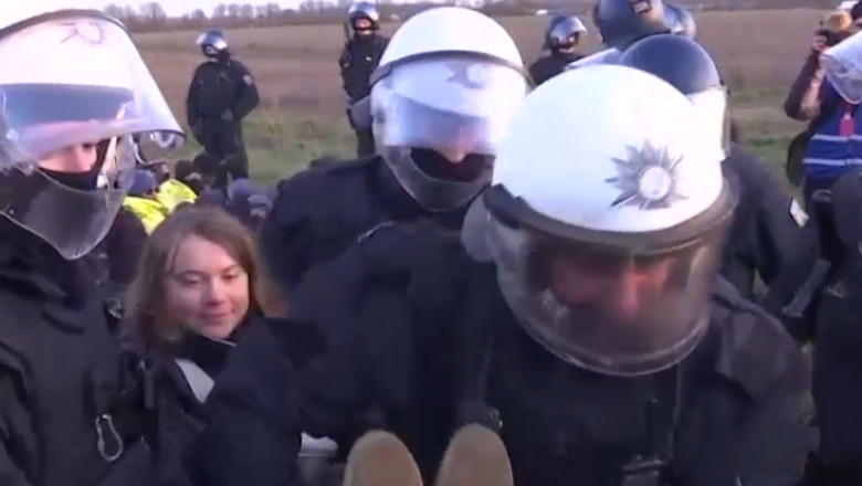 Photo of video | Activista Greta Thunberg, reținută în timpul unui protest în Germania
